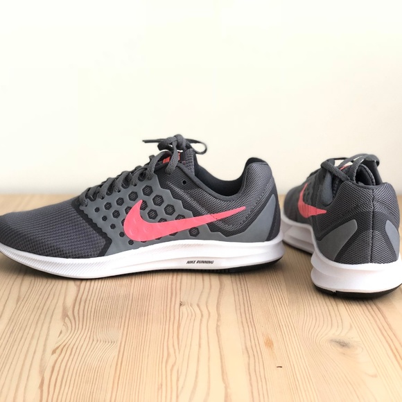 NEW Nike Downshifter 7 Running Sneakers - Picture 5 of 8